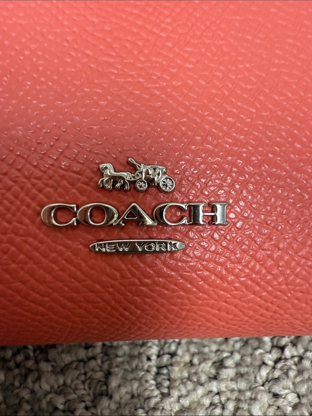 Coach Crossgrain Coral Pebbled Leather Medium Corner Zip Snap Wallet - Picture 3 of 9